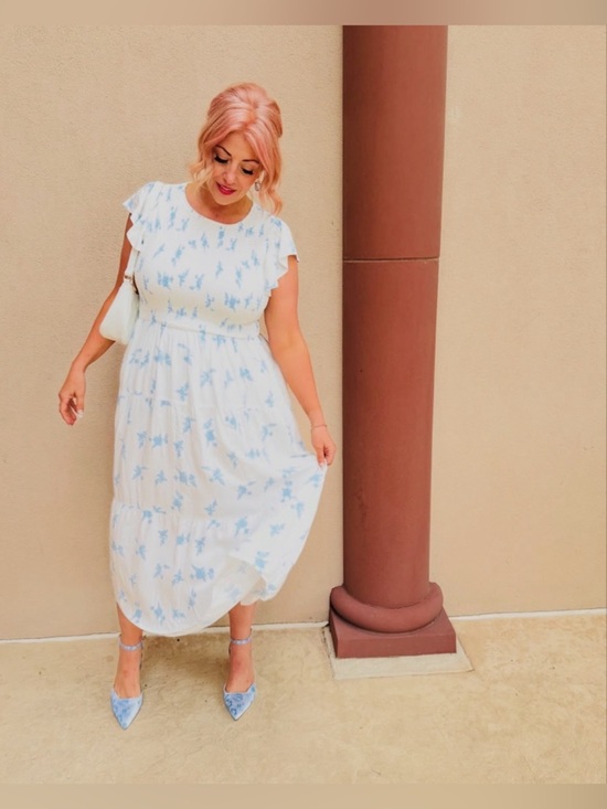 LuLaRoe Dresses & Skirts - Lula Roe Grace dress white blue floral size XL